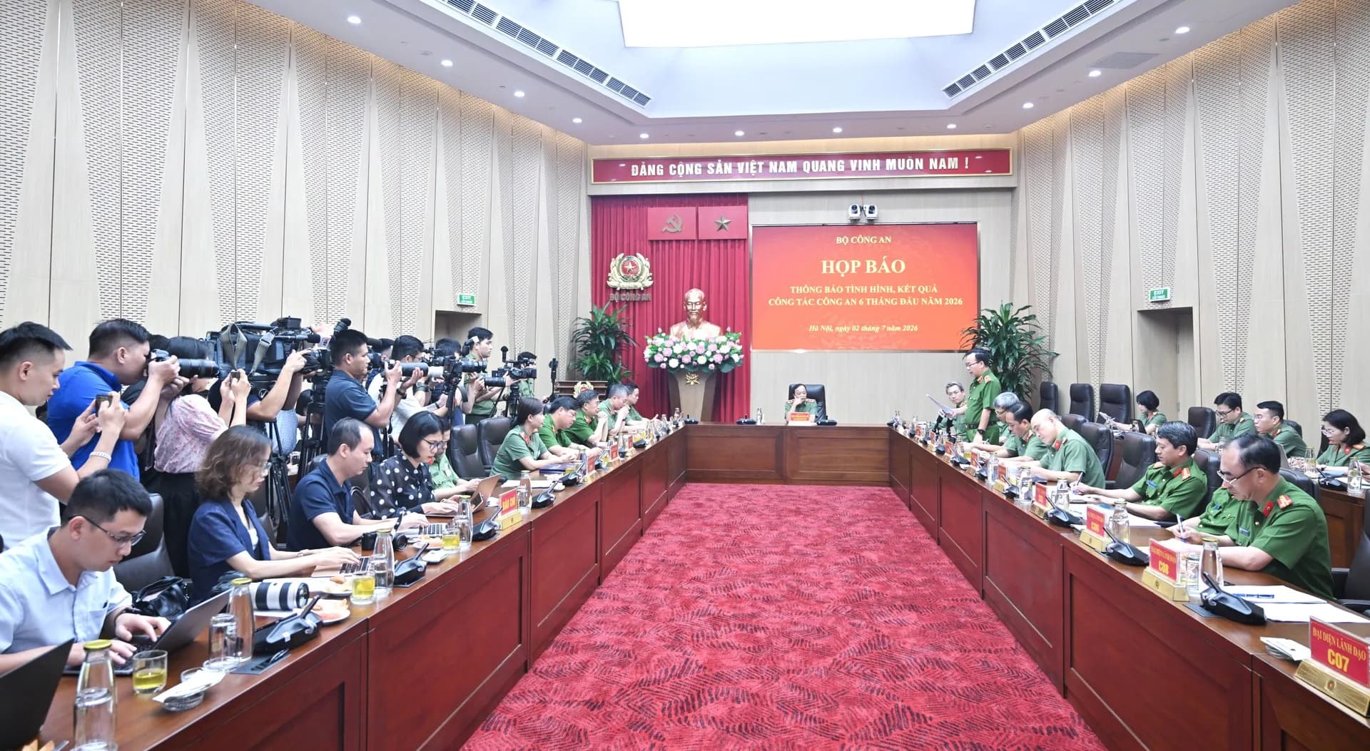 Triệt phá 73 vụ, bắt giữ 346 đối tượng liên quan đến hoạt động đánh bạc, cá độ bóng đá trong mùa World Cup 2026