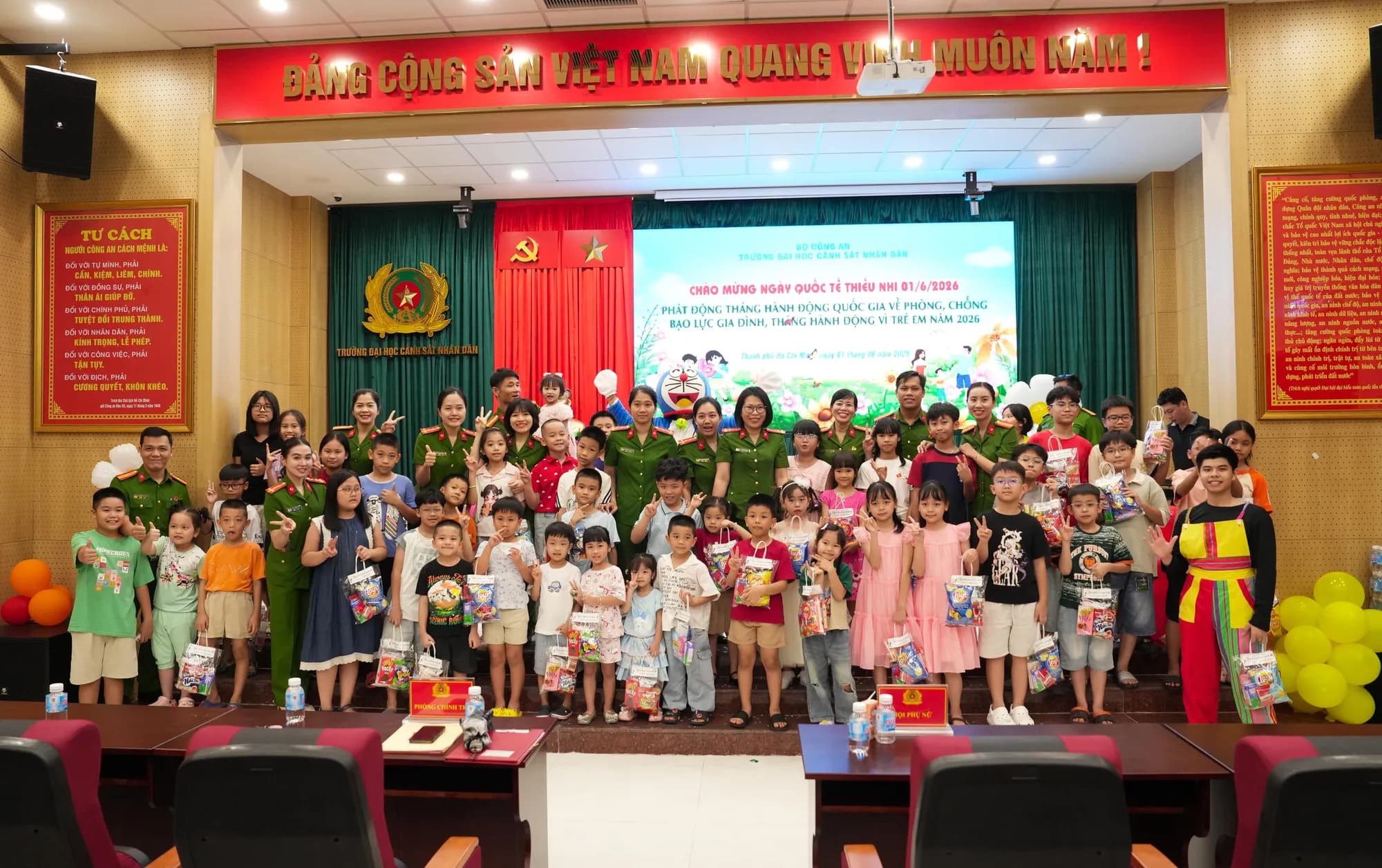 Rộn ràng Ngày Quốc tế thiếu nhi