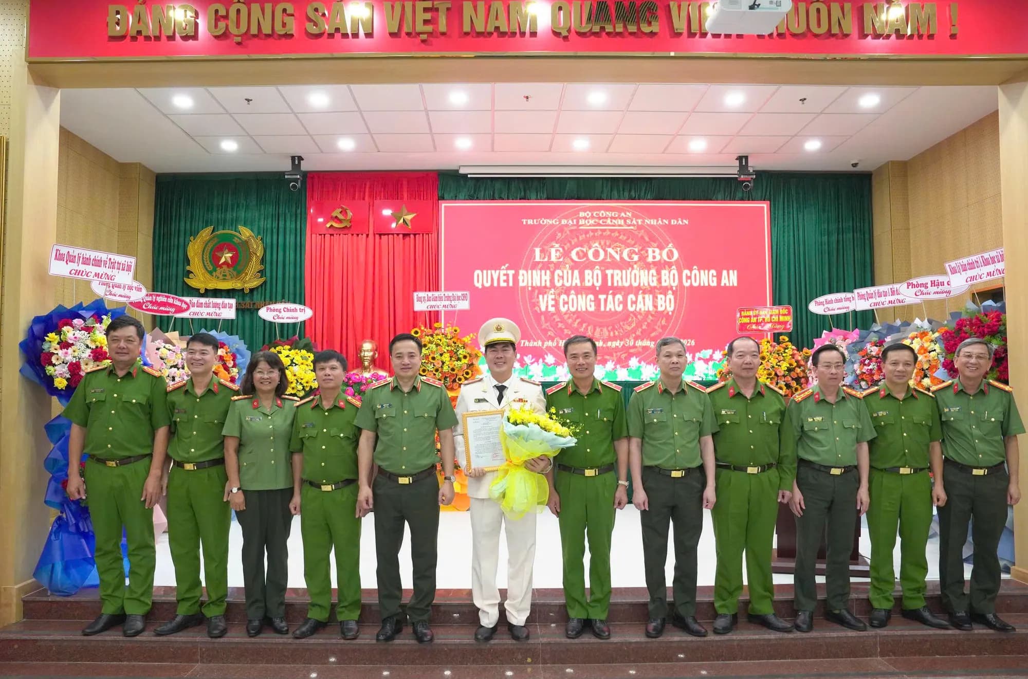Đồng chí Đại tá Trần Thanh Hiển giữ chức vụ Phó Hiệu trưởng Trường Đại học Cảnh sát nhân dân