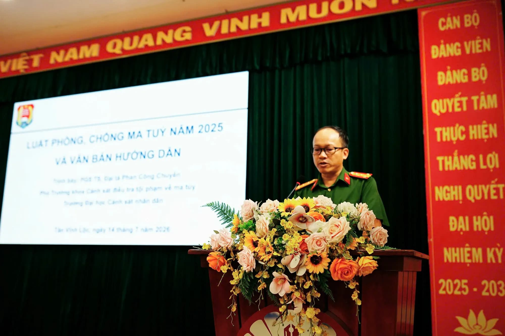 Tuyên truyền pháp luật tại xã Tân Vĩnh Lộc, Thành phố Hồ Chí Minh
