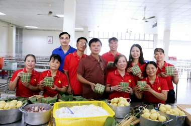 Tết sum vầy - Xuân chia sẻ