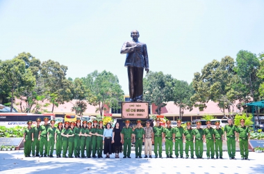 Hành trình về nguồn tại Khu di tích lịch sử địa đạo Củ Chi