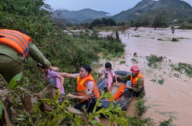 Lực lượng Công an nhân dân huy động tối đa lực lượng, phương tiện ứng phó, khắc phục hậu quả do bão số 3 và mưa lũ gây ra