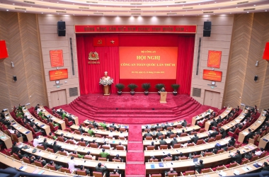 “Theo lời Bác dạy – Đổi mới tư duy, Nâng cao tri thức – Chính quy, hiện đại – Vì Đảng, Vì dân”, phấn đấu hoàn thành xuất sắc nhiệm vụ được giao