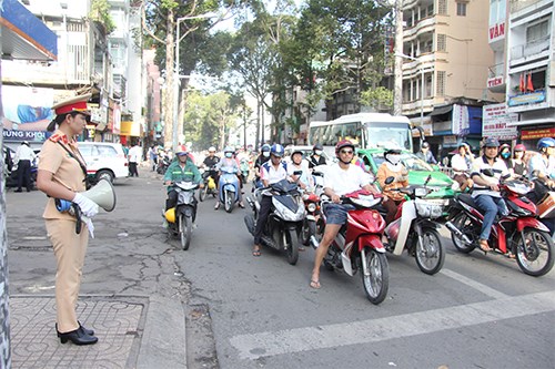 Công tác vận động quần chúng của lực lượng Cảnh sát giao thông công an Thành phố Hồ Chí Minh trong đ