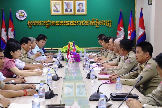 Đoàn công tác Trường Đại học Cảnh sát nhân dân thăm và làm việc tại Vương quốc Campuchia