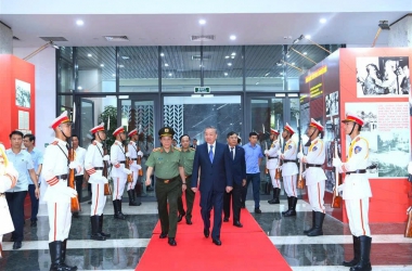 Tổng Bí thư Tô Lâm gặp mặt các điển hình tiên tiến CAND dự Đại hội Thi đua 