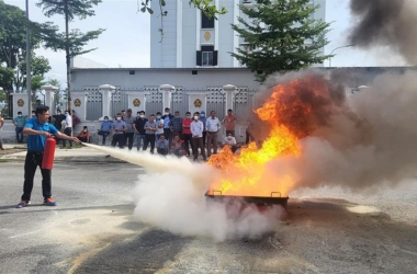 Tăng cường phòng cháy, chữa cháy tại các cơ sở có nguy hiểm về cháy, nổ, địa điểm tập trung đông người dịp Tết