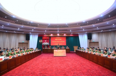 Đưa công tác Công an gia tăng đóng góp thực hiện các mục tiêu chiến lược của Đảng, vì cuộc sống bình yên, hạnh phúc của Nhân dân.