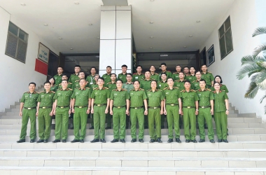 “Nâng cao hiệu quả sử dụng biện pháp vũ trang của lực lượng Công an nhân dân trong tình hình mới”