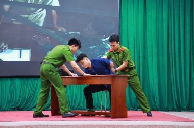 Nâng cao kiến thức về lịch sử truyền thống và xây dựng lực lượng Công an nhân dân cho học viên Nhà trường