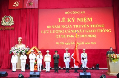 Tiếp tục phát huy 80 năm truyền thống vẻ vang của lực lượng Cảnh sát giao thông