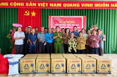 Thăm hỏi, tặng quà cho các hộ gia đình và học sinh có hoàn cảnh khó khăn trên địa bàn xã Đồng Phú, tỉnh Đồng Nai