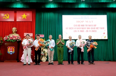 Gặp mặt cán bộ hưu trí nhân kỷ niệm 41 năm  ngày nhà giáo Việt Nam 20-11