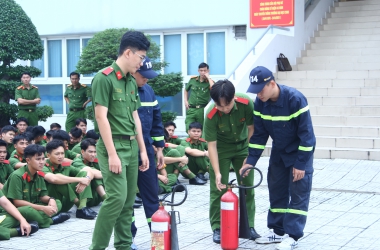 Tuyên truyền, trải nghiệm, thực hành chữa cháy và cứu nạn, cứu hộ tại Trường Đại học CSND