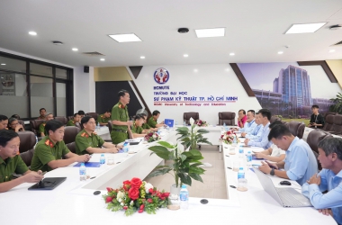 Tham quan, trao đổi kinh nghiệm với các cơ sở giáo dục ngoài Ngành trên địa bàn Thành phố Hồ Chí Minh