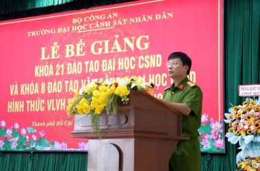 Bế giảng Khóa D21T-T05 và VB8T-T05