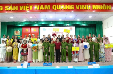 Rộn ràng Ngày hội phụ nữ Trường Đại học CSND
