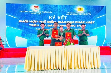 Sôi nổi các hoạt động hưởng ứng Ngày pháp luật Việt Nam