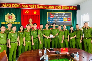 Gặp mặt, động viên Đội tuyển tham dự Kỳ thi Olympic Tin học Sinh viên Việt Nam lần thứ 34 và Kỳ thi Lập trình Sinh viên Quốc tế ICPC Asia HoChiMinh 2025