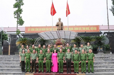 Hành trình về nguồn đong đầy ý nghĩa