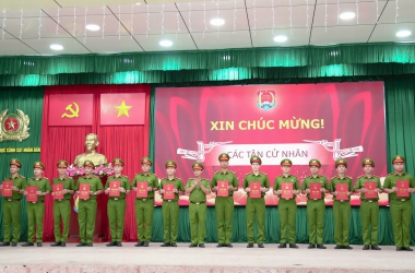 Bế giảng Khóa D2S-VB2A (ĐTHS3&ĐTHS4)