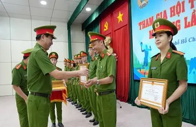 Lan toả khí thế thi đua chào mừng năm học mới