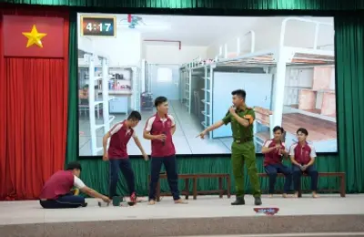 Nâng cao kĩ năng về phòng cháy, chữa cháy và cứu nạn, cứu hộ cho học viên Nhà trường