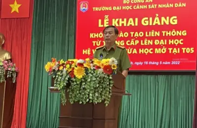 Khai giảng khóa LT9T-T05
