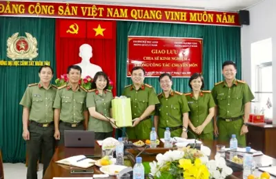 Giao lưu, trao đổi kinh nghiệm trong công tác quản lý nghiên cứu khoa học