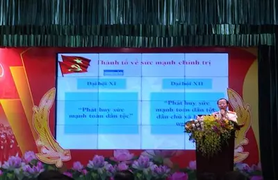 Chung khảo Hội thi “Báo cáo viên giỏi tuyên truyền Nghị quyết Đại hội XII của Đảng”