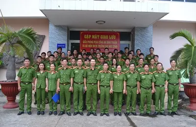 Bộ môn Nghiệp vụ cơ bản giao lưu, kết nghĩa với Phòng Cảnh sát QLHC về TTXH Công an tỉnh Bình thuận