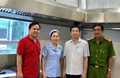 Khai trương Bếp ăn tập thể dành cho sinh viên Campuchia