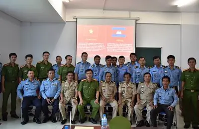 Bế giảng 2 lớp bồi dưỡng nghiệp vụ cho Lãnh đạo cấp phòng Bộ nội vụ Vương quốc Campuchia