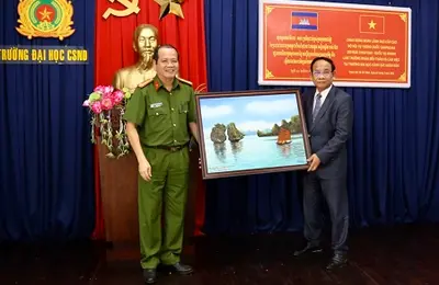 Khai giảng lớp bồi dưỡng nghiệp vụ phòng, chống tội phạm sử dụng công nghệ cao cho cán bộ Bộ nội vụ 