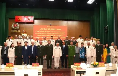 Xứng đáng với 08 chữ vàng "KIÊN TRUNG, BẤT KHUẤT, MƯU TRÍ, DŨNG CẢM"