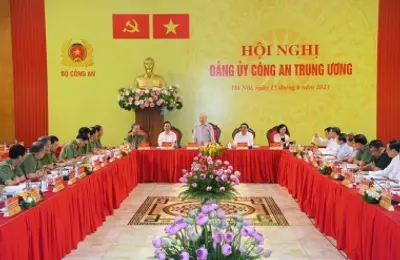 Tiếp tục xác định vai trò gương mẫu, đi đầu trong thực hiện Nghị Quyết Đại hội XIII của Đảng 