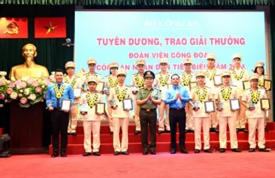 Trường Đại học CSND và 2 cá nhân Nhà trường được Công đoàn CAND biểu dương, tuyên dương