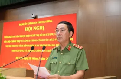 Tiếp tục coi trọng và nâng cao hơn nữa về nhận thức “chính trị nội bộ và công tác bảo vệ chính trị nội bộ”