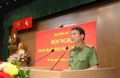 Giữ vững an ninh quốc gia, tiếp tục tạo chuyển biến về trật tự an toàn xã hội, không để xảy ra bị động, bất ngờ