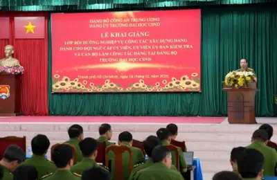 Nâng cao nghiệp vụ công tác xây dựng Đảng tại Đảng bộ Trường Đại học  Cảnh sát nhân dân