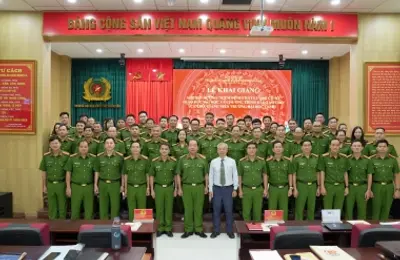 Bồi dưỡng về kiểm định chất lượng cơ sở giáo dục đại học và chương trình đào tạo cho cán bộ, giảng viên Nhà trường