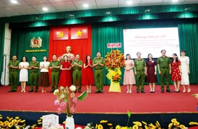 Rộn ràng ngày hội của chị em phụ nữ Đại học CSND