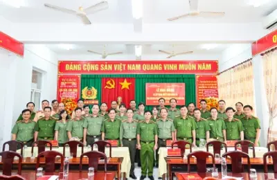 Khai giảng 02 lớp đào tạo Trung cấp lý luận chính trị Khóa 2, hệ không tập trung, mở tại Công an Thành phố Cần Thơ