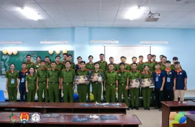 Sôi động cùng cuộc thi Rung chuông vàng pháp luật