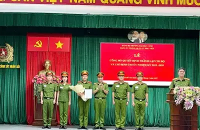 Công bố Quyết định thành lập các Chi bộ trực thuộc Đảng ủy phòng Quản lý học viên và chỉ định Chi uỷ nhiệm kỳ 2022-2025