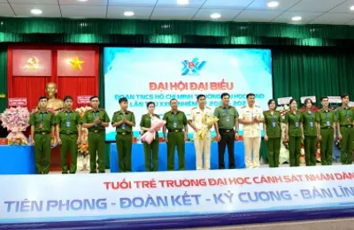 Tuổi trẻ Trường Đại học Cảnh sát nhân dân tiếp nối tinh thần Ngày 30/4 lịch sử