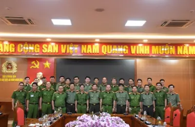Khoa CSĐT Trường Đại học CSND và Khoa ANĐT Trường Đại học ANND giao lưu, trao đổi kinh nghiệm