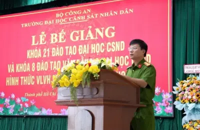 Bế giảng Khóa D21T-T05 và VB8T-T05