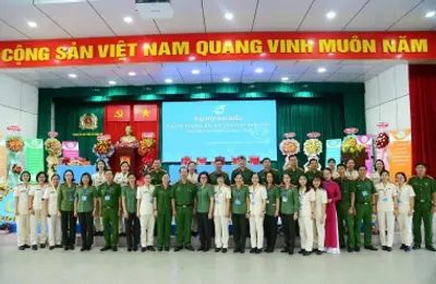 Phụ nữ Trường Đại học Cảnh sát nhân dân “Đoàn kết - Bản lĩnh - Trí tuệ - Nhân văn - Sáng tạo”
